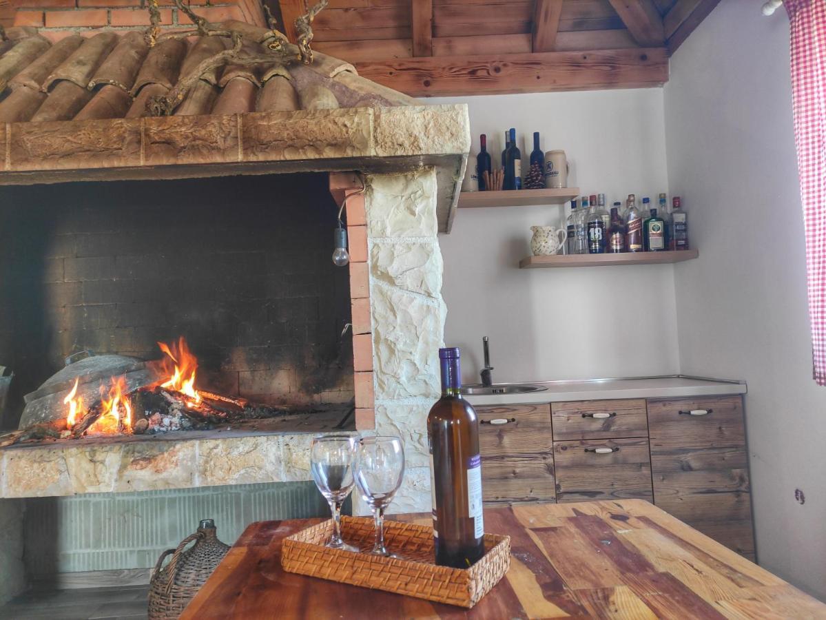 Apartmani Rina Donja Jagodnja Exterior foto